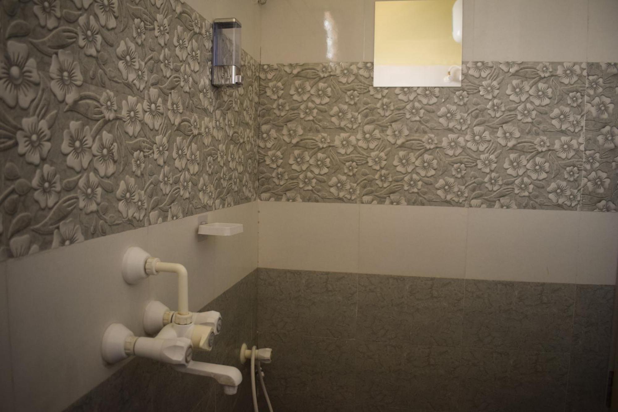 Krish Homestay 1 Tirupati Buitenkant foto
